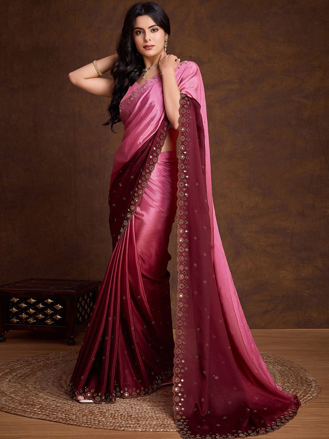 

Peachmode Ombre Beads and Stones Pure Chiffon Saree, Pink