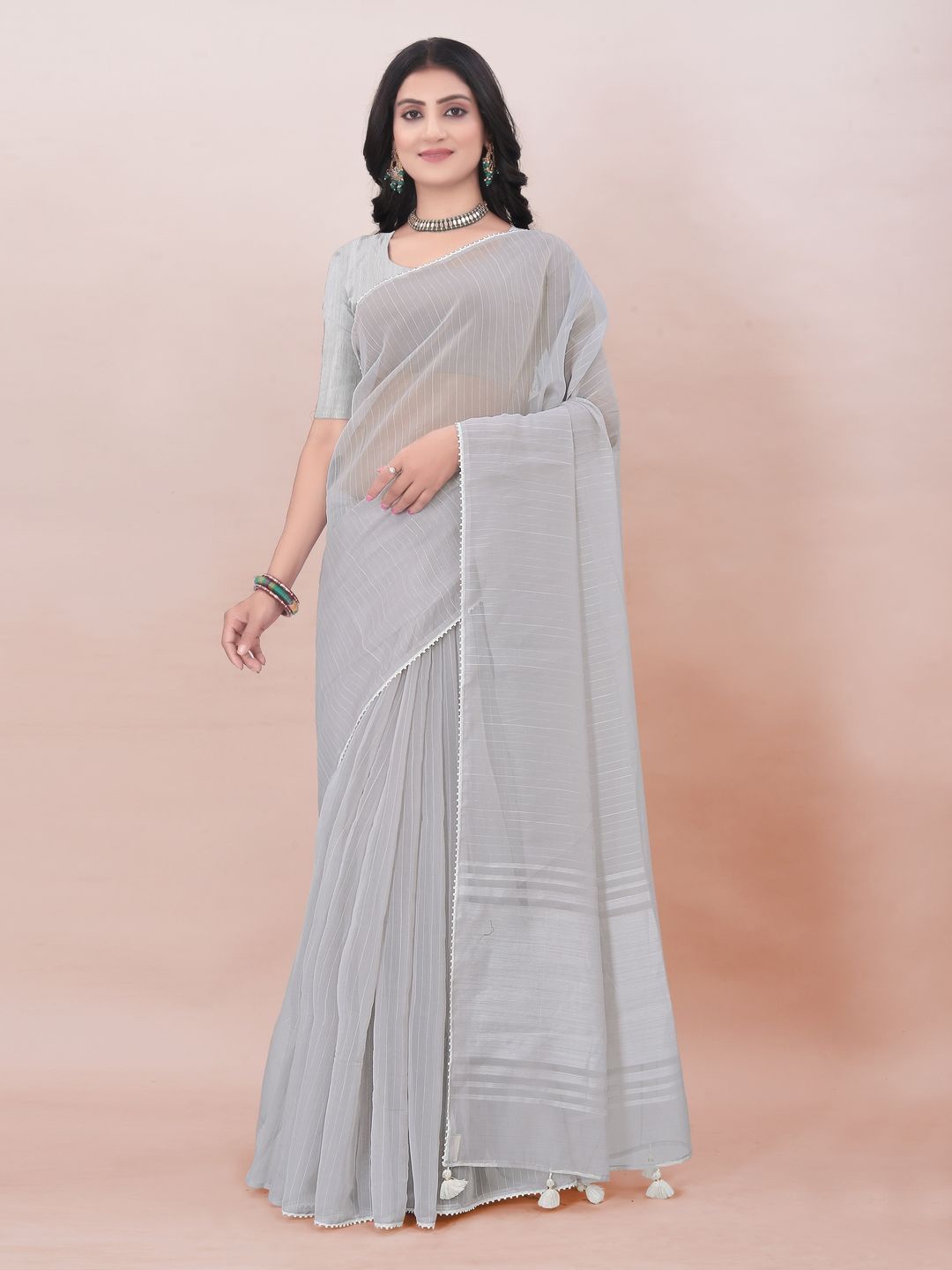 

Suha Organza Saree, Grey