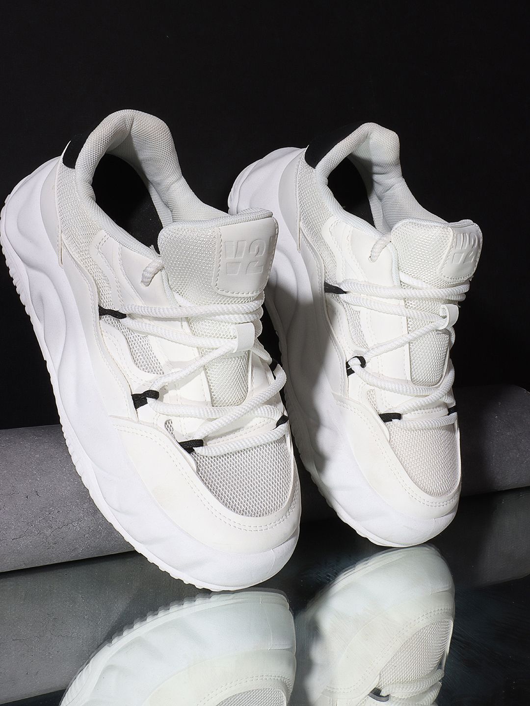 

THE WHITE POLE Men Woven Design High-Top Sneakers
