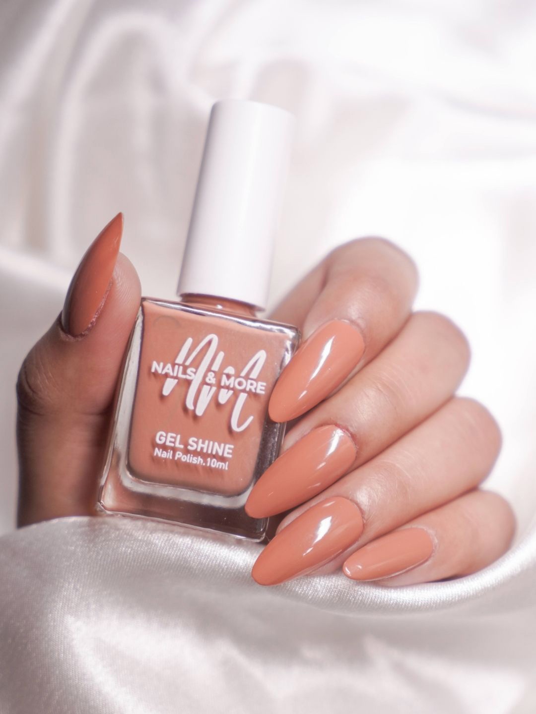 

nails & more Gel Shine Argan Oil Glossy Long-Wearing Nail Polish - 10 ml Auburn 43, Brown