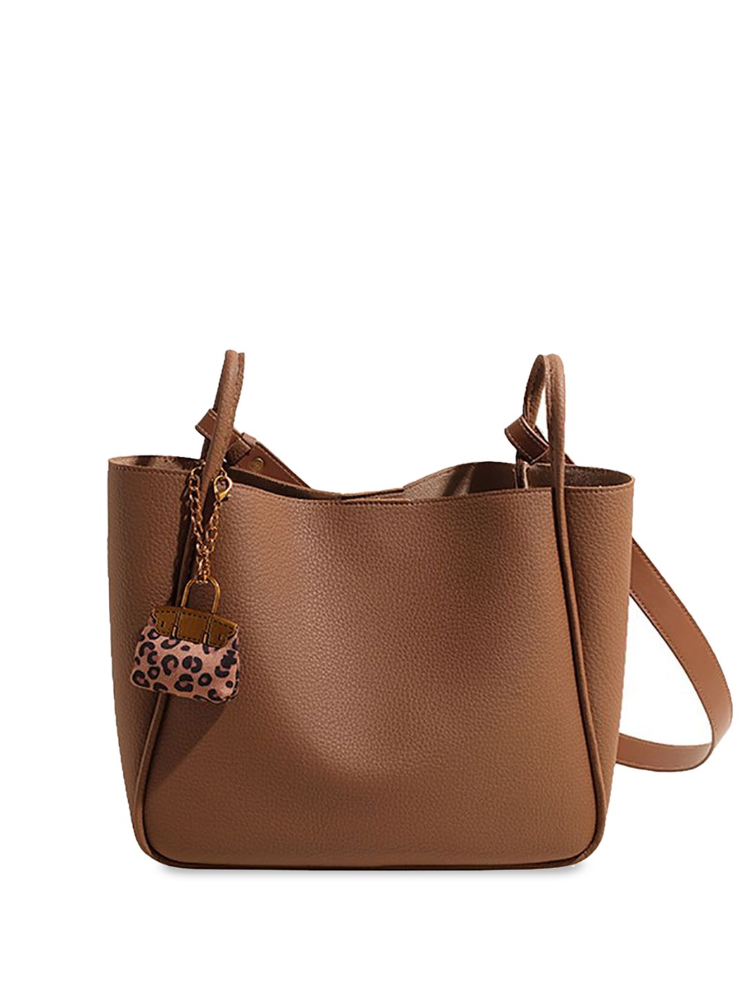 

StyleCast x Revolte PU Bucket Shoulder Bag, Black
