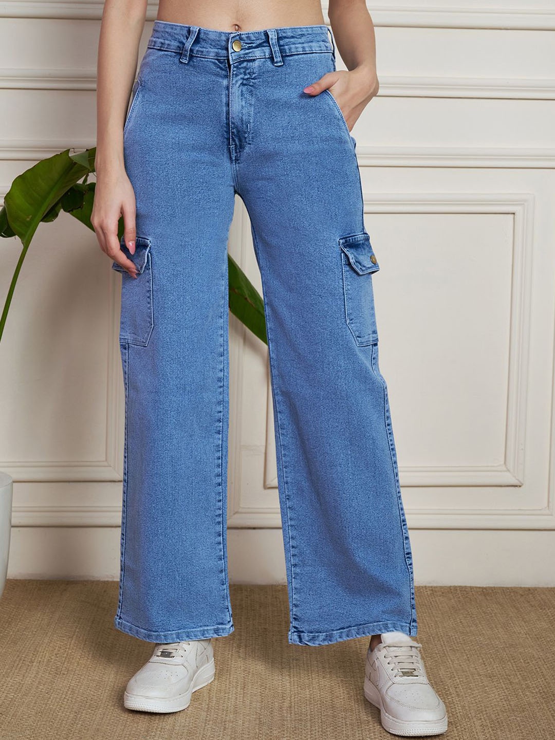 

Purple Feather Women Straight Fit High-Rise Low Distress Stretchable Jeans, Blue