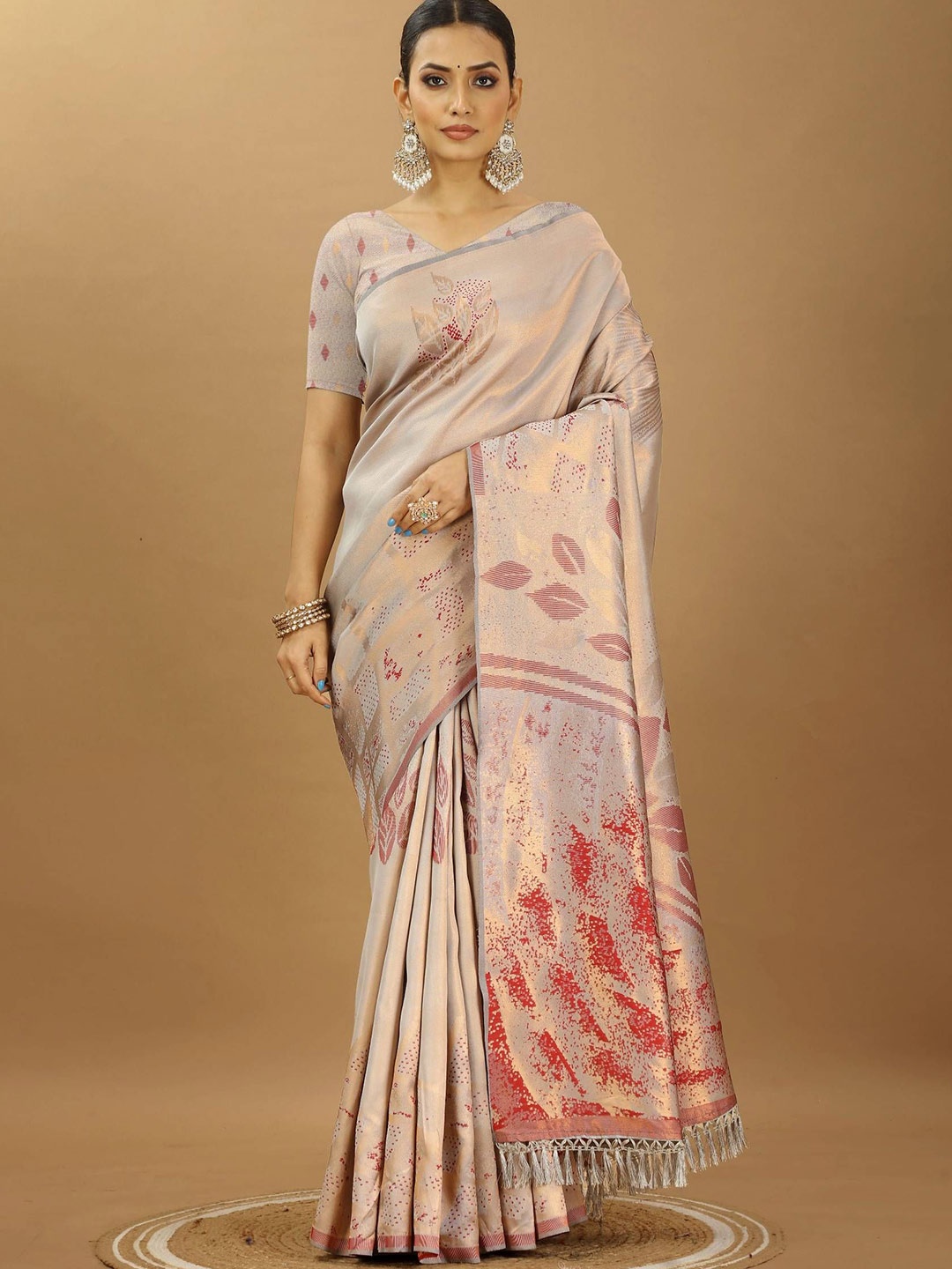 

HERE&NOW Woven Design Silk Blend Banarasi Saree, Cream