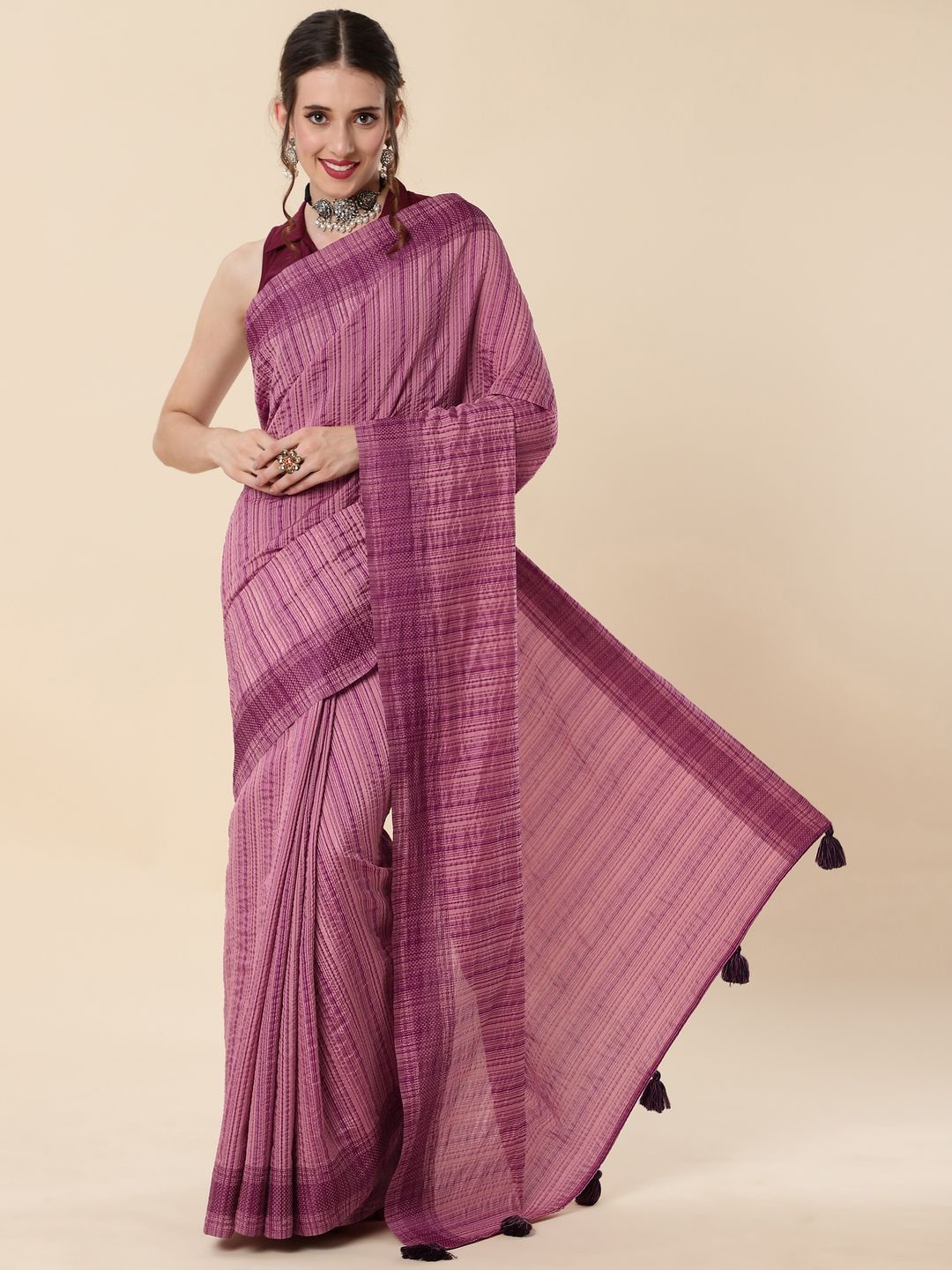 

Suha Woven Design Art Silk Saree, Maroon