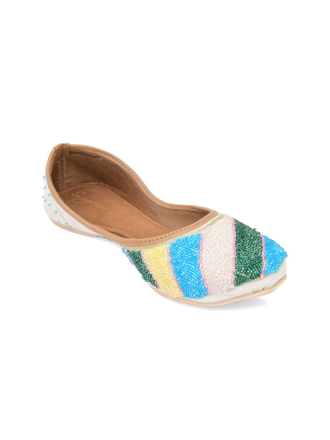 

Sangria Women Embellished Atistica Mojaris, White
