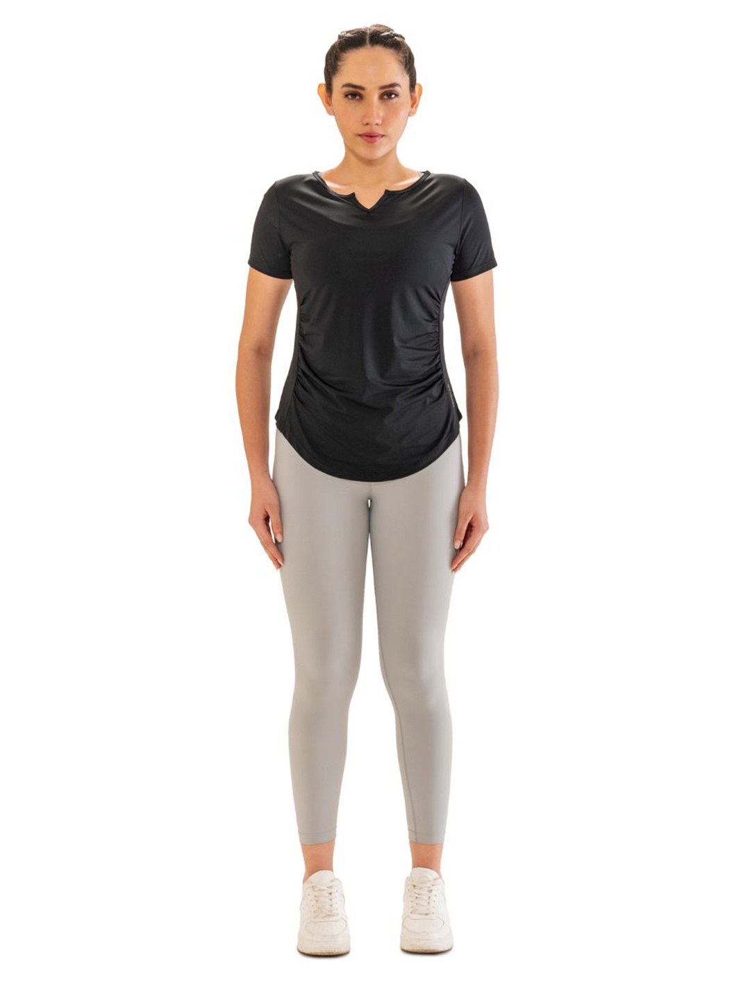 

STRCH Women Anti Odour Pockets T-shirt, Black