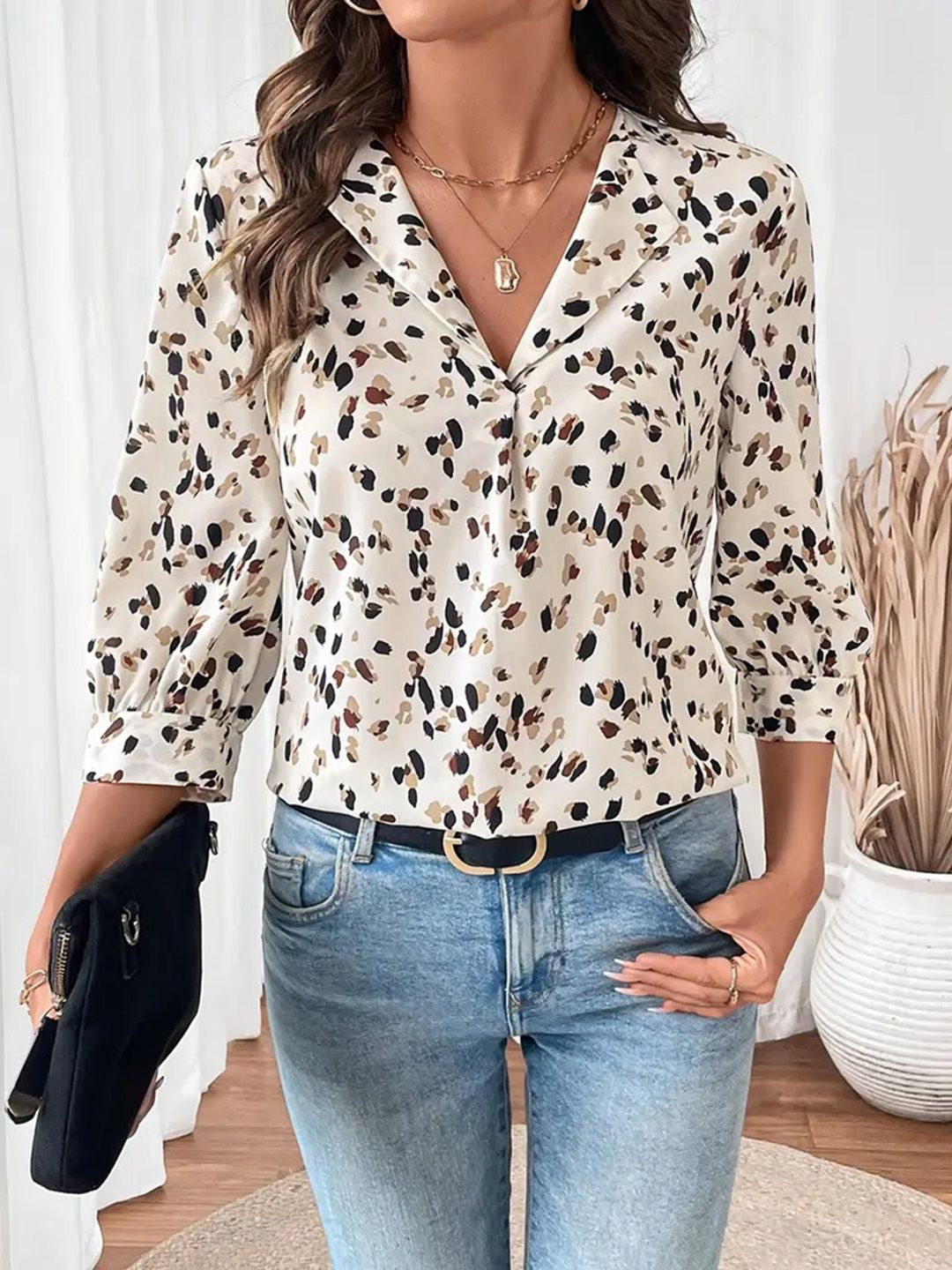 

JC Mode Animal Print Puff Sleeve Top, Beige