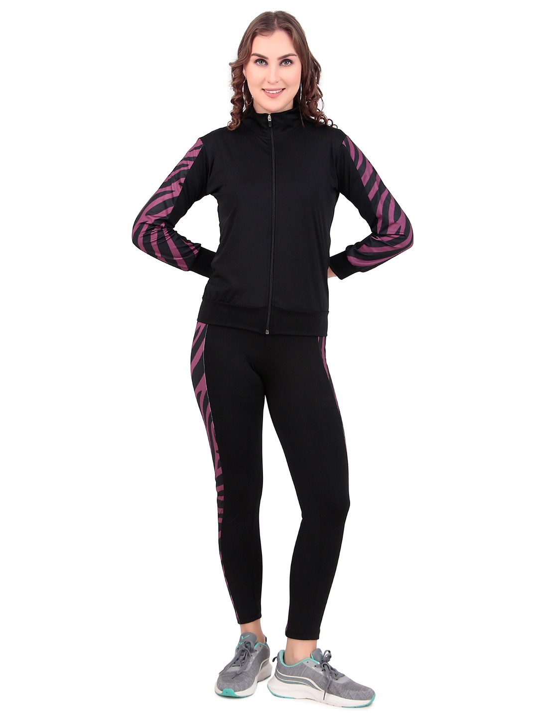 

BENZOS Printed Mock Collar Tracksuit, Black
