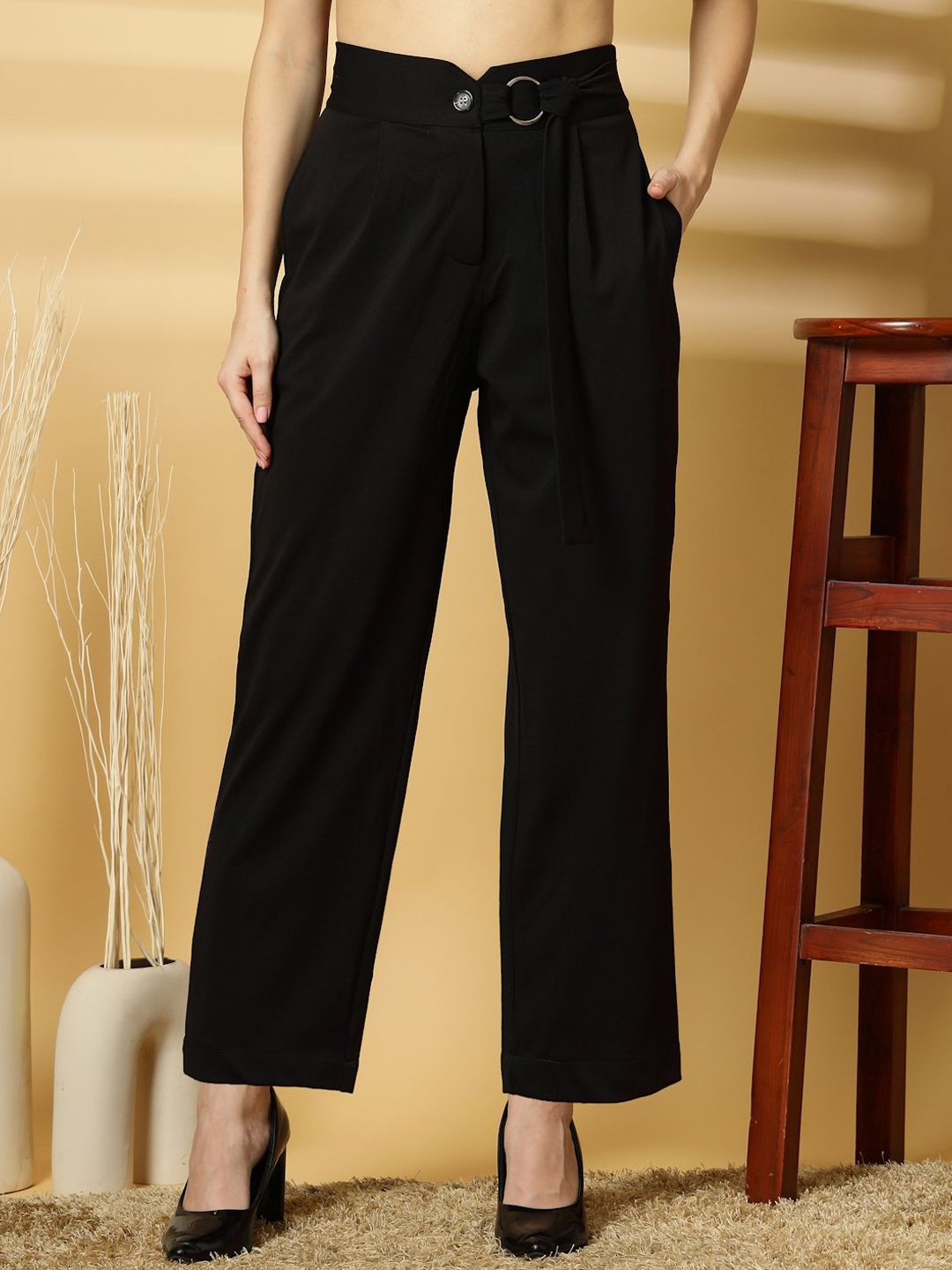 

Chemistry Women Relaxed Pleated Trousers, Blue
