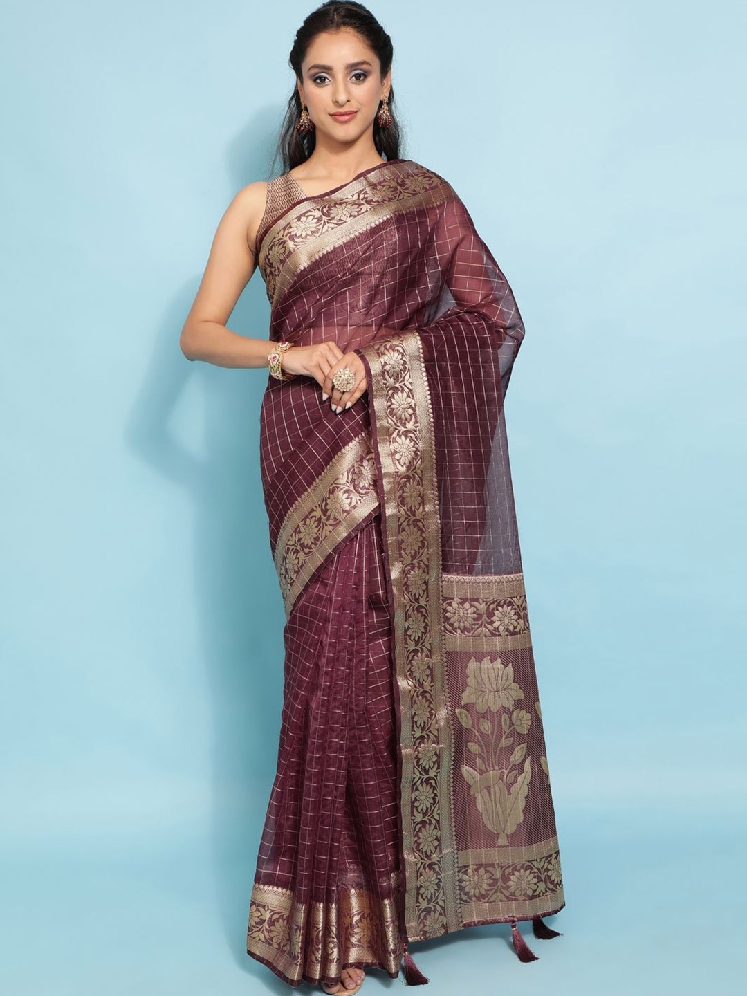 

Suha Woven Design Zari Art Silk Saree, Maroon