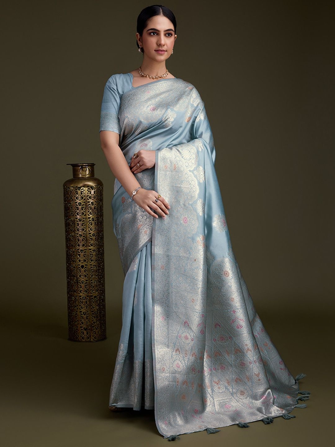 

Peachmode Woven Design Zari Pure Silk Banarasi Saree, Grey