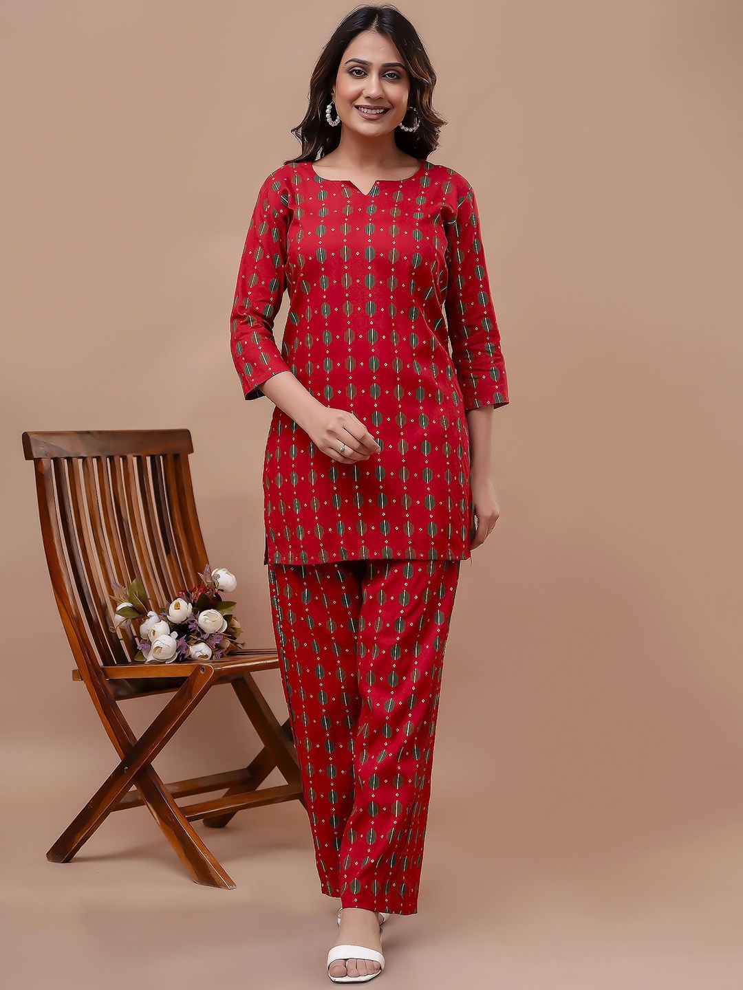 

UrbanRang Printed Top With Trousers Co-Ords, Red