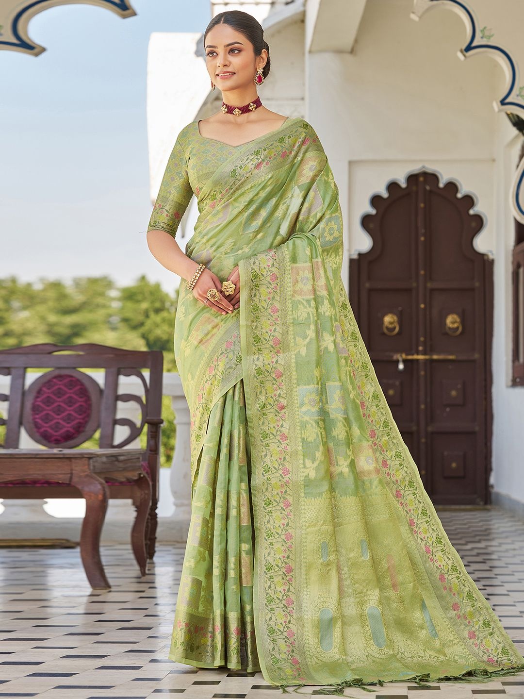 

all about you Woven Design Zari Pure Silk Saree, Green