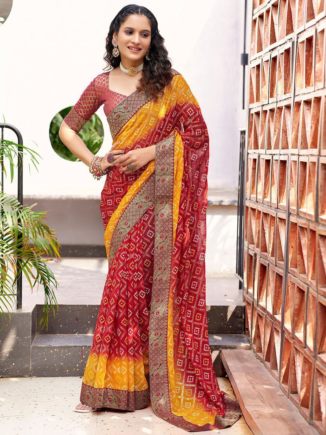 

DIVASTRI Bandhani Zari Pure Georgette Bandhani Saree, Red