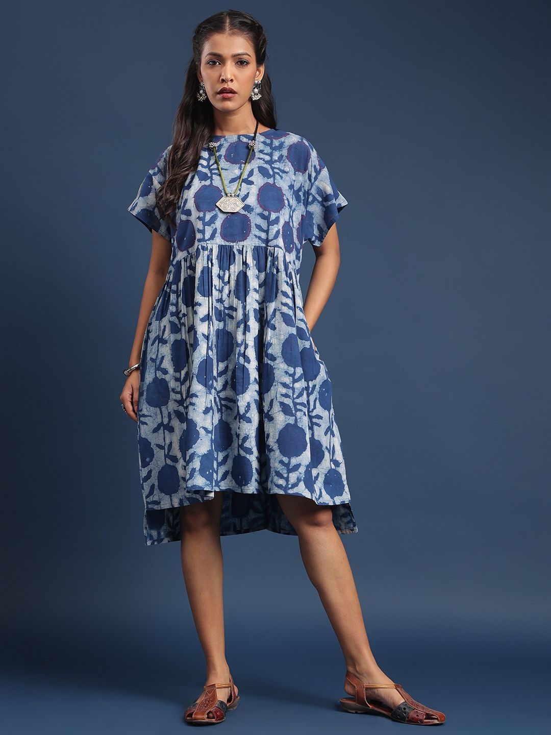 

Taavi Indigo Printed Pure Cotton Round Neck Dress, Blue