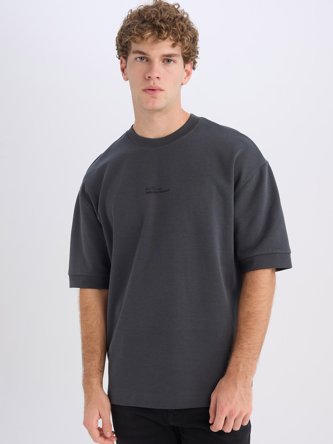 

DeFacto Men Pockets T-shirt, Na