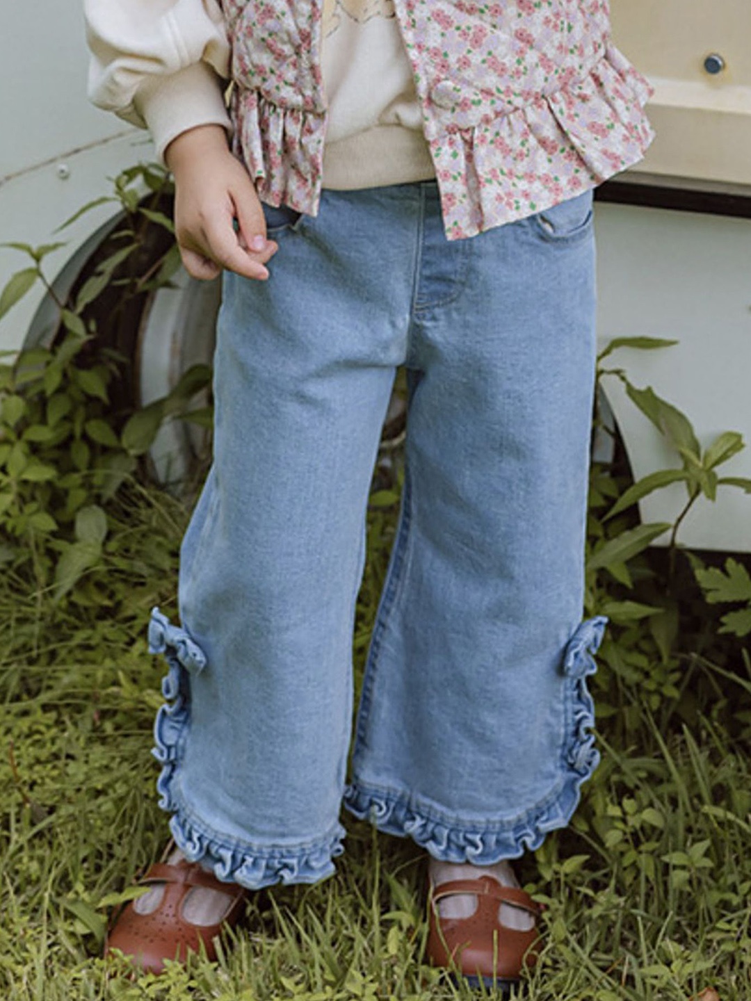 

LULU & SKY Girls Straight Fit High-Rise Mildly Distressed Light Fade Jeans, Blue