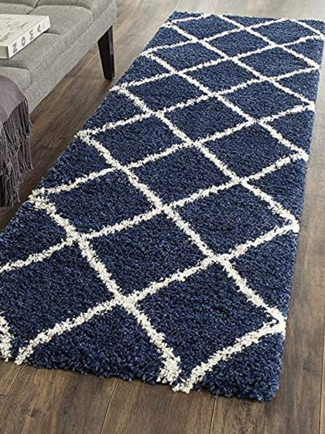 

Banchmark Home Furnishings Blue Geometric Shaggy Woollen Carpet