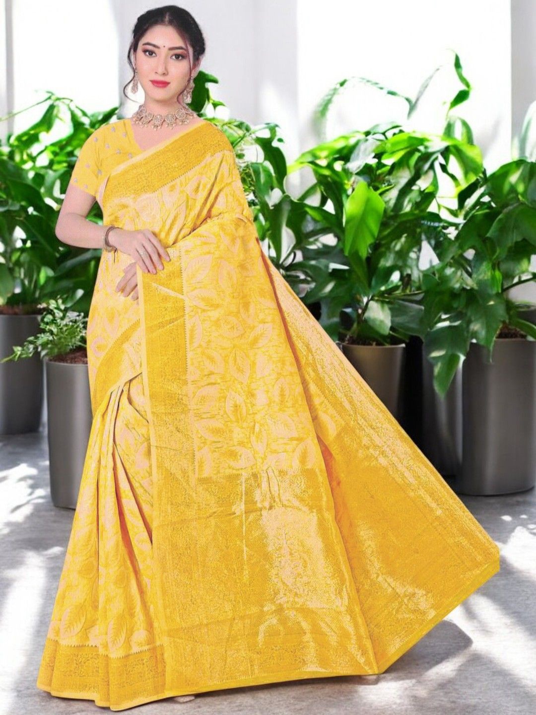 

SHOPPKEE Ethnic Motifs Zari Silk Blend Kasavu Saree, Yellow