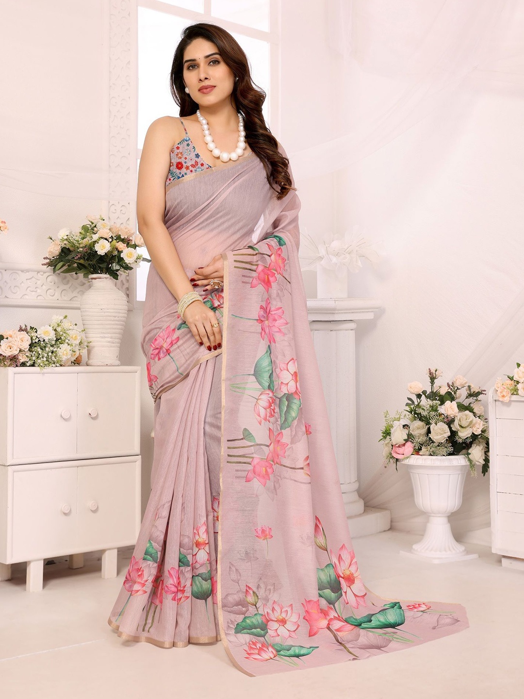 

Moda Rapido Floral Saree, Beige