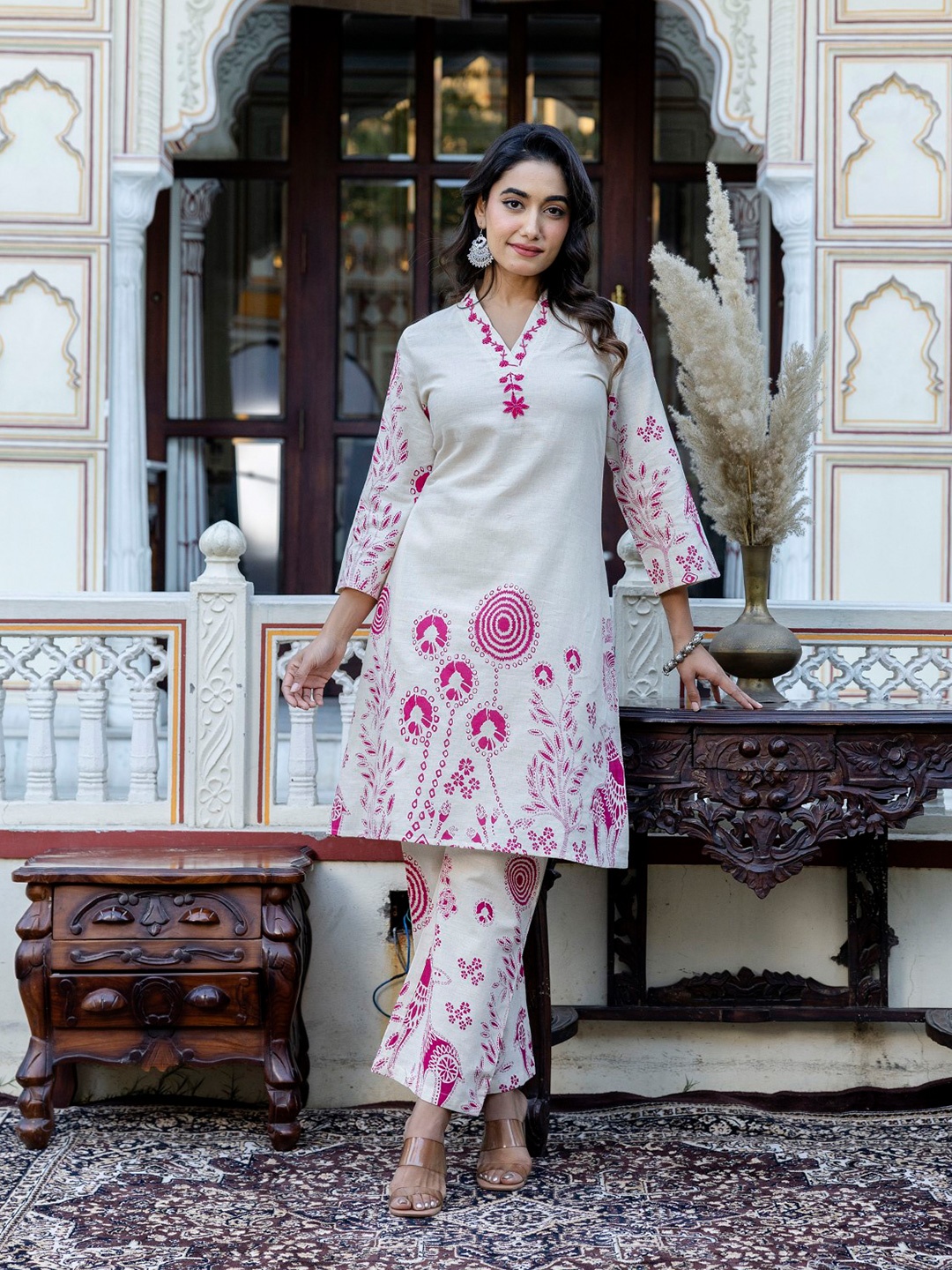 

AUTUMN LANE Floral Embroidered Pure Cotton Top & Trousers Co-Ords, White