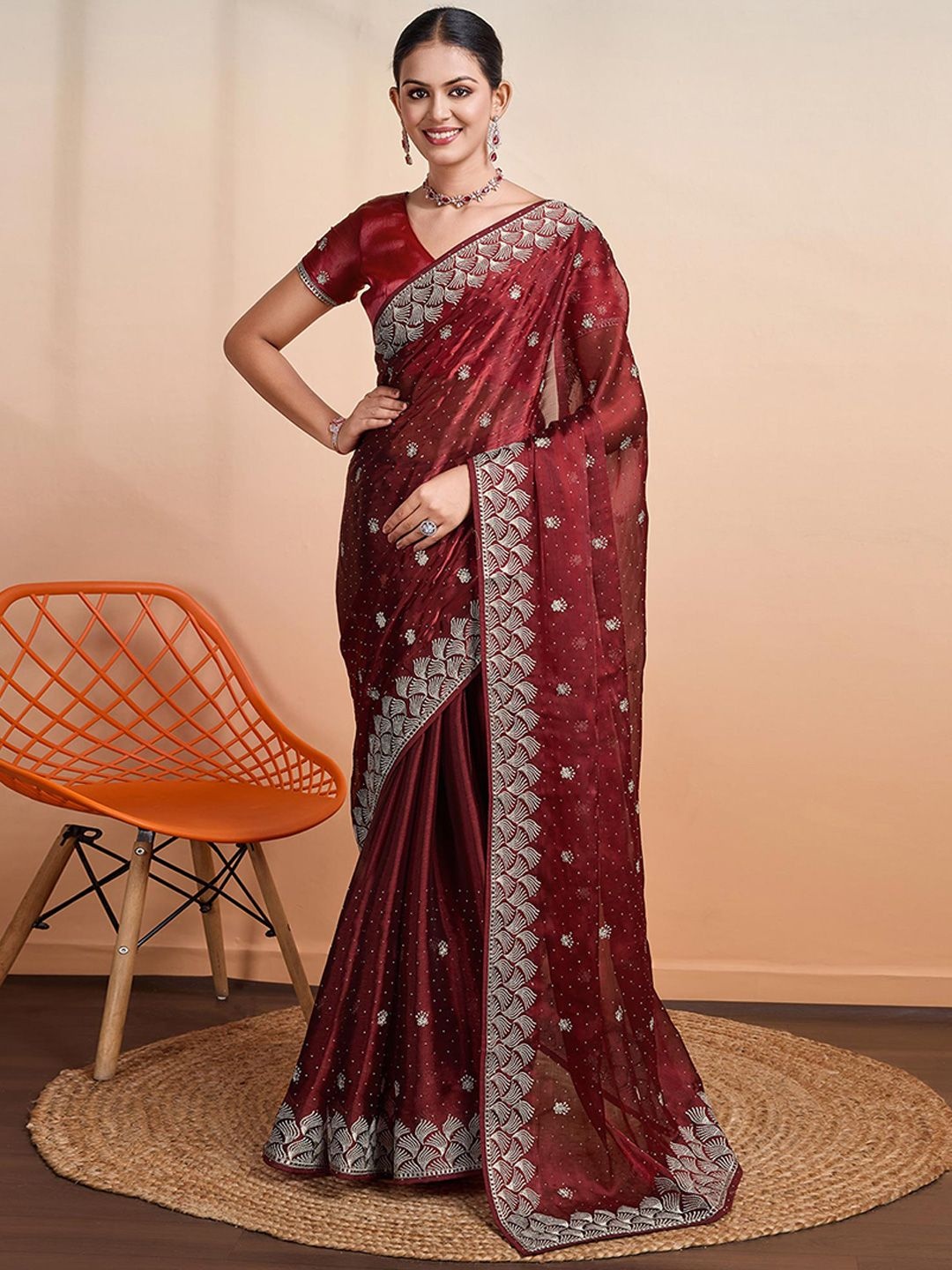 

Peachmode Floral Beads and Stones Silk Blend Tussar Saree, Purple