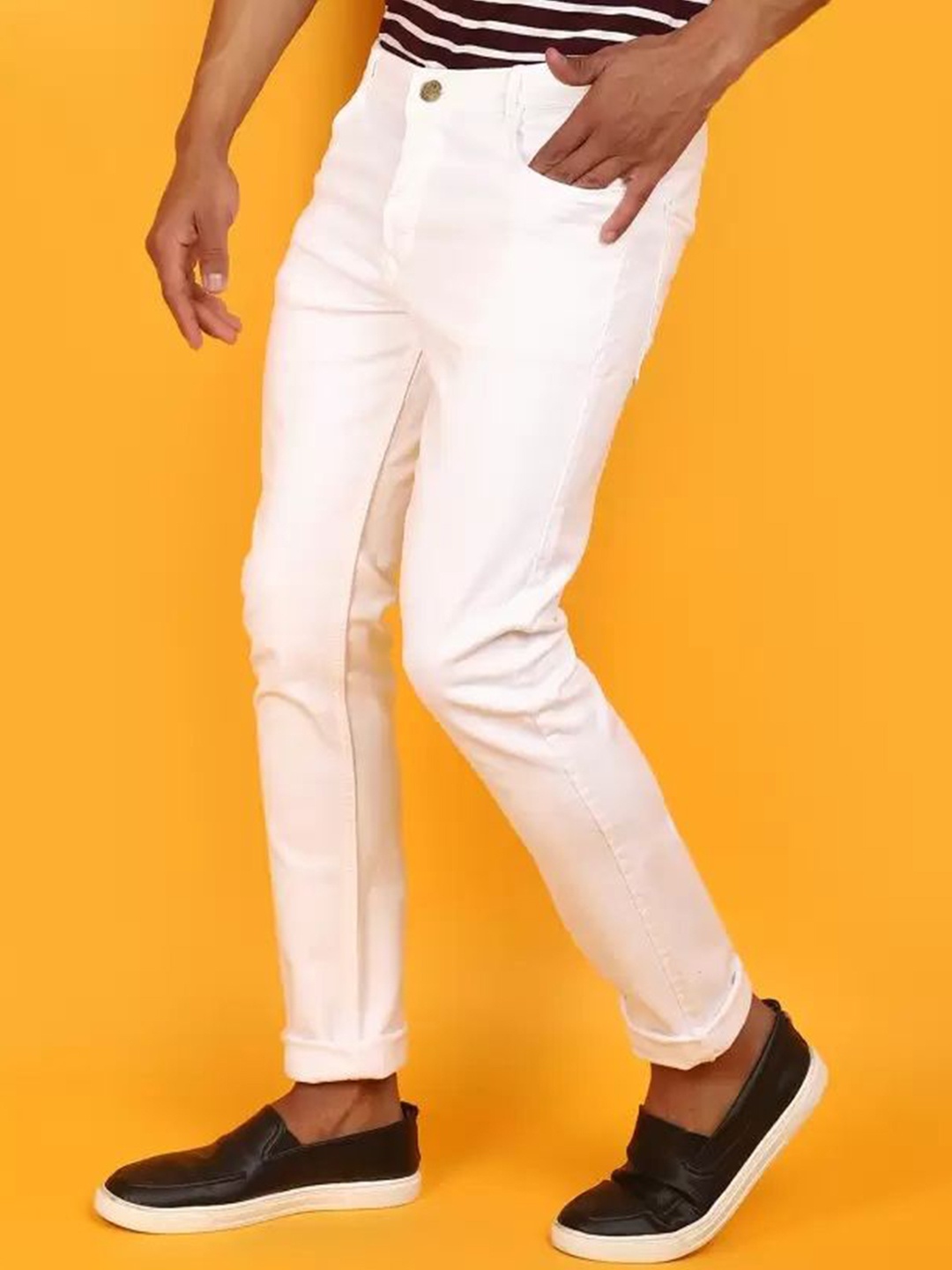 

LINARIA Men Classic Tapered Fit Highly Distressed Jeans, White