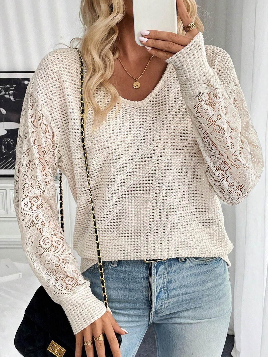 

bebe Top, Cream