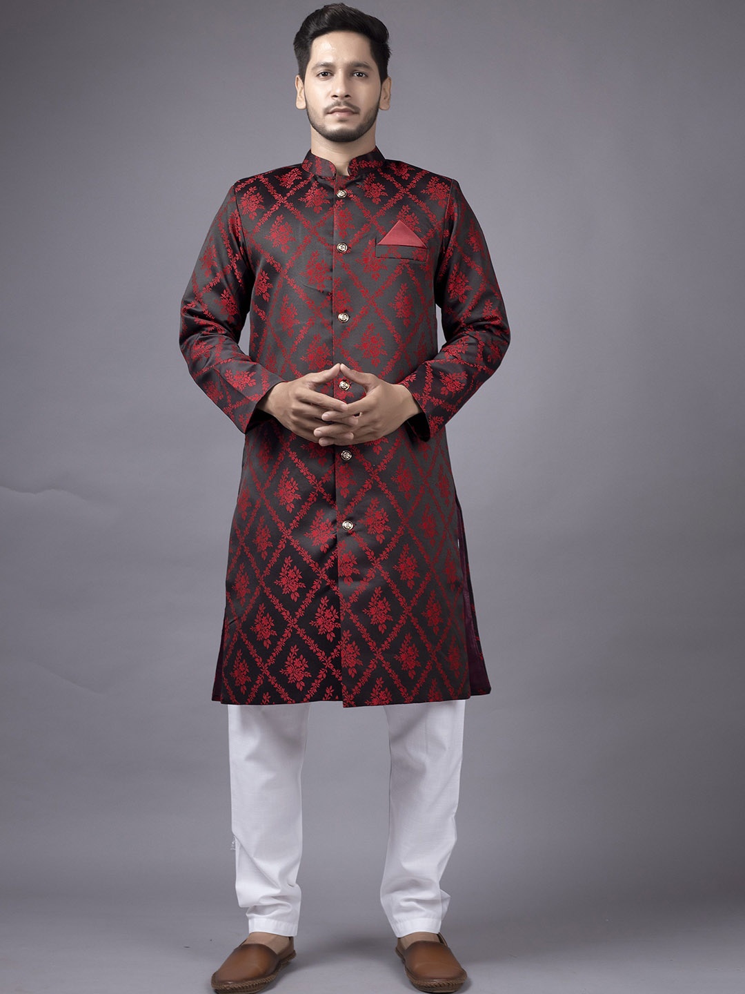 

Xepon Men Floral Regular Thread Work Kurta with Pyjamas, Red