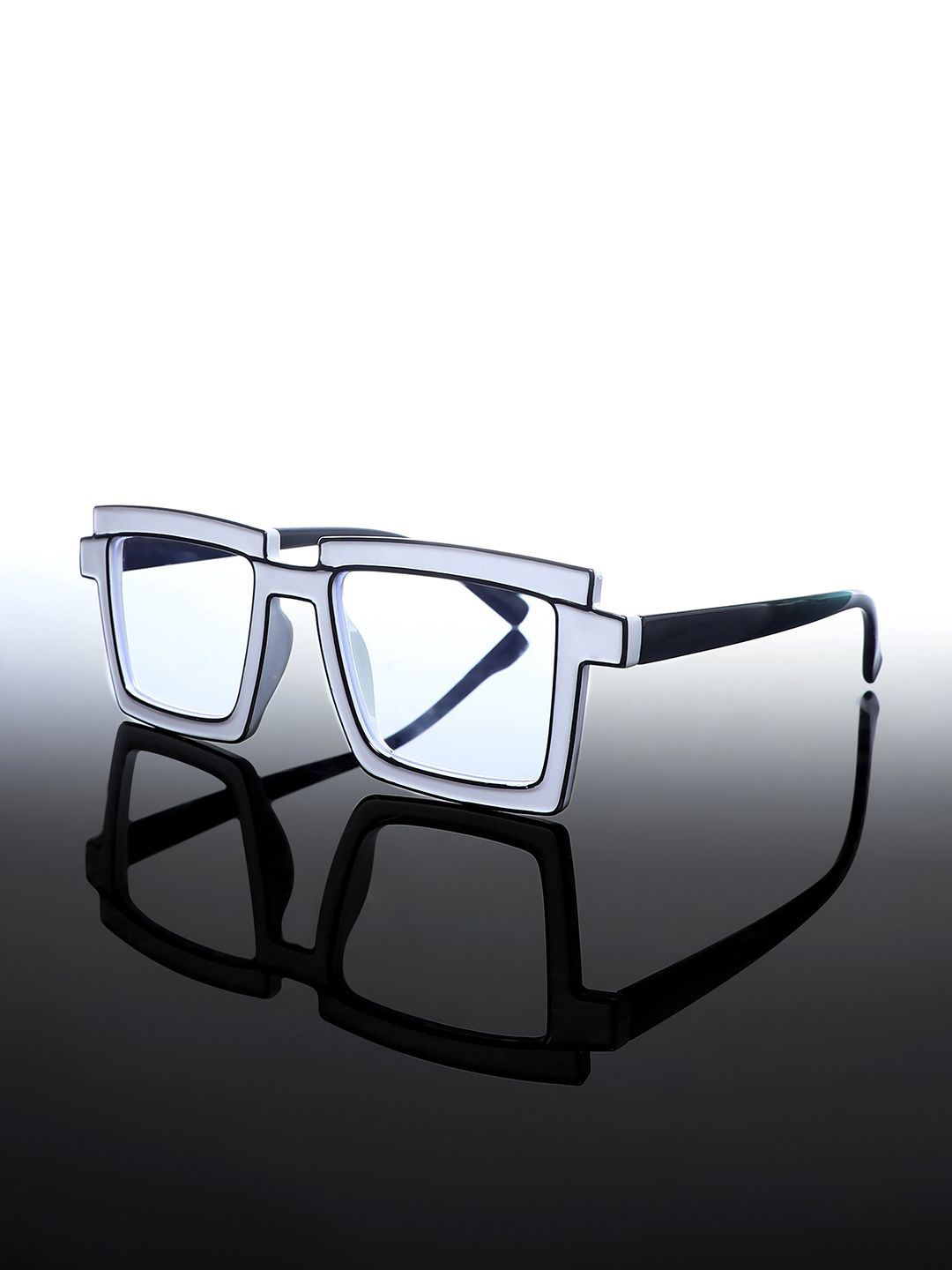 

HAUTE SAUCE by Campus Sutra Women Wayfarer Sunglasses with Polarised Lens, Transparent