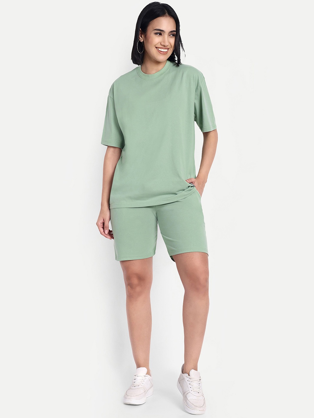 

HEATHEX Pure Cotton Oversized Short Sleeved T-Shirt & Shorts Co-Ord Set, Green