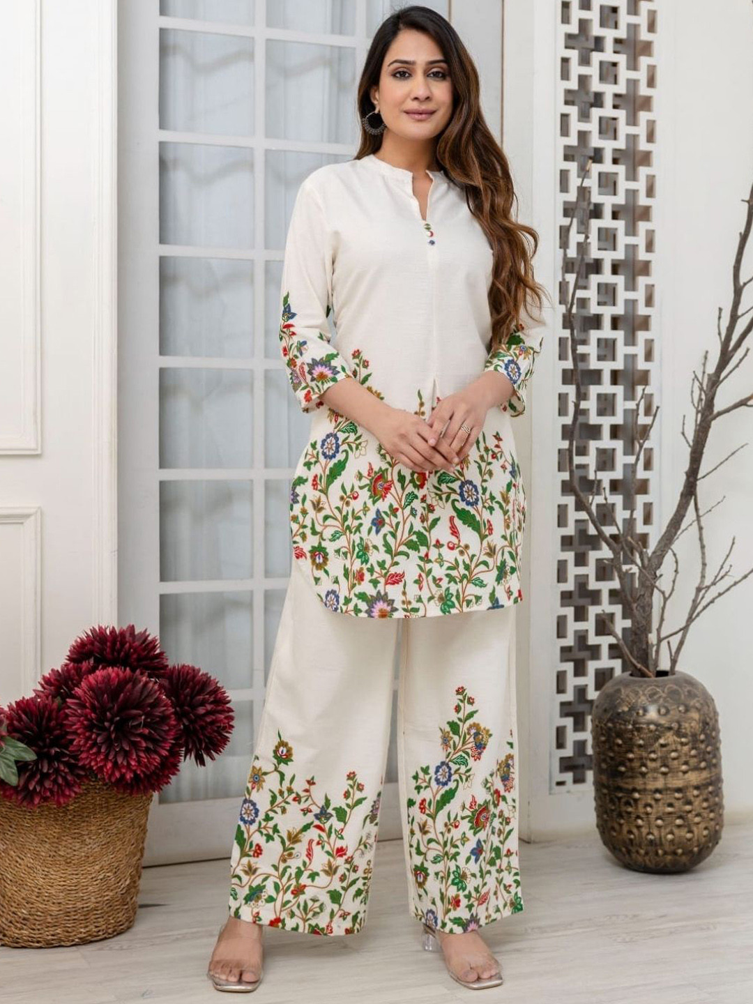 

Atha Fashion Printed Pure Cotton Alora Petals Co-Ord Set, Off white