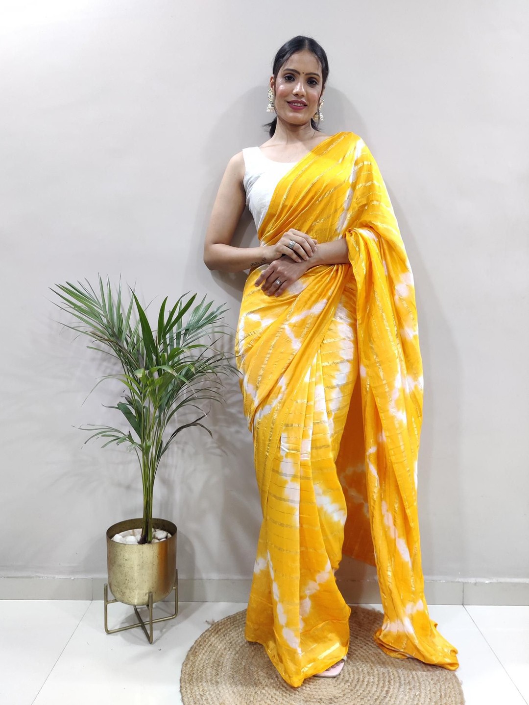 

Moda Rapido Tie and Dye Saree, Yellow