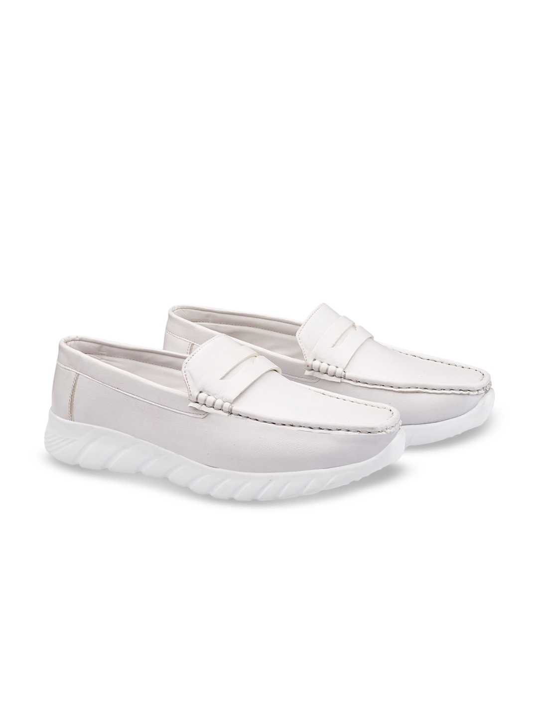 

riffway Men Colourblocked PU Slip-On Sneakers, White