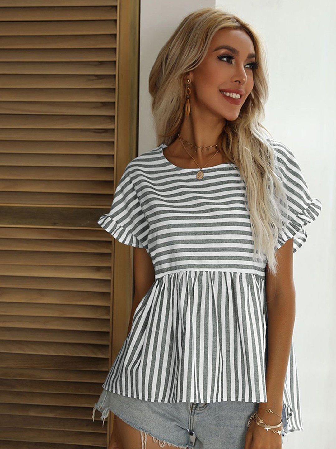 

JC Mode Striped Extended Sleeves Top, Grey
