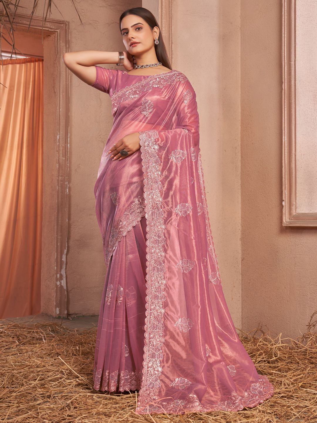 

LeeliPeeri Designer Floral Embroidered Net Saree, Pink