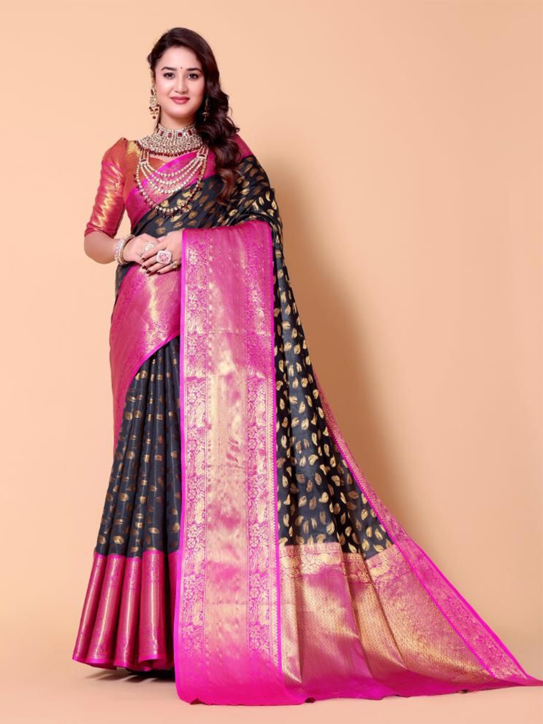 

AKSH FASHION Woven Design Zari Silk Blend Banarasi Saree, Black