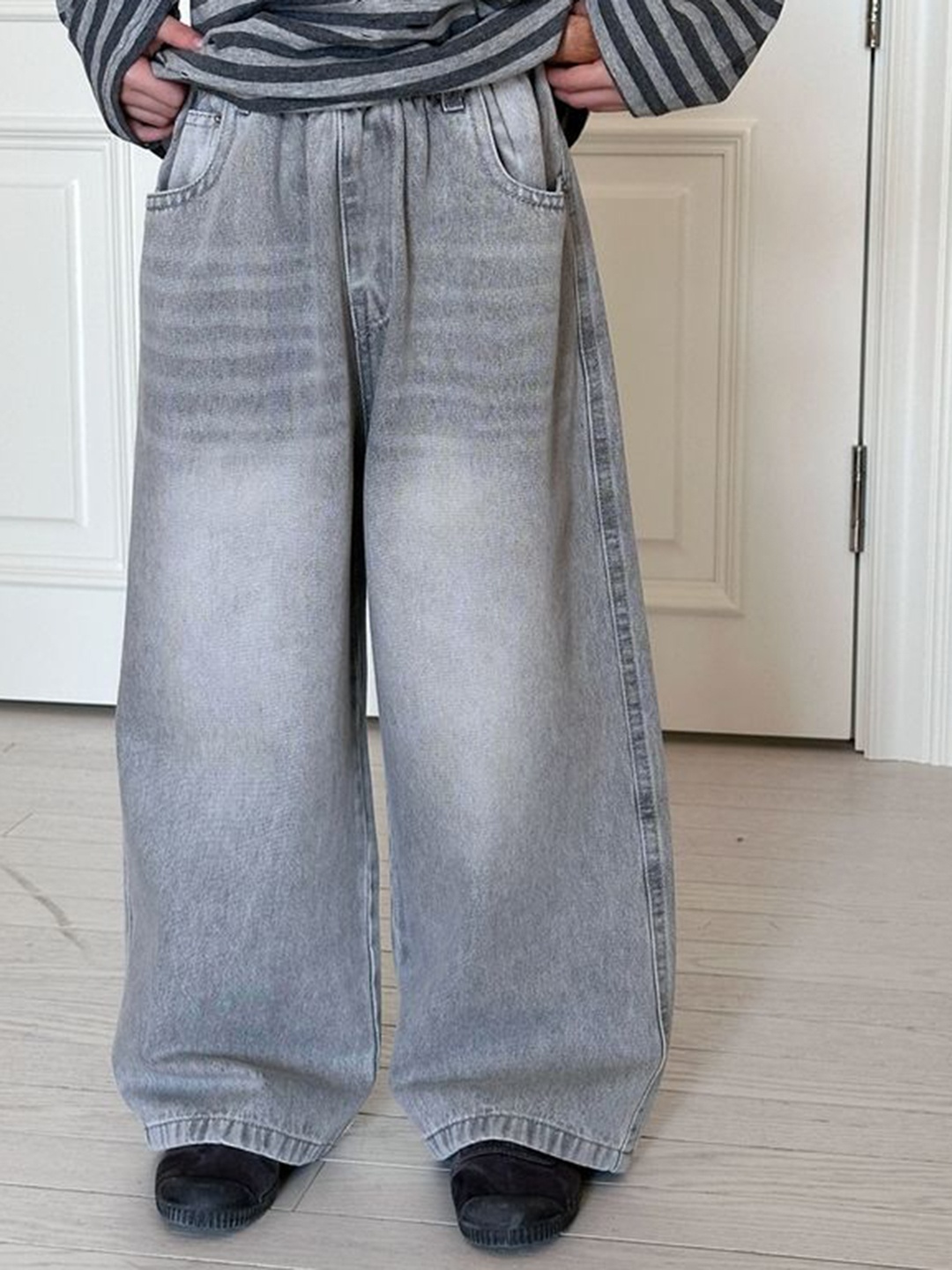 

LULU & SKY Girls Wide Leg High-Rise Low Distress Heavy Fade Jeans, Grey