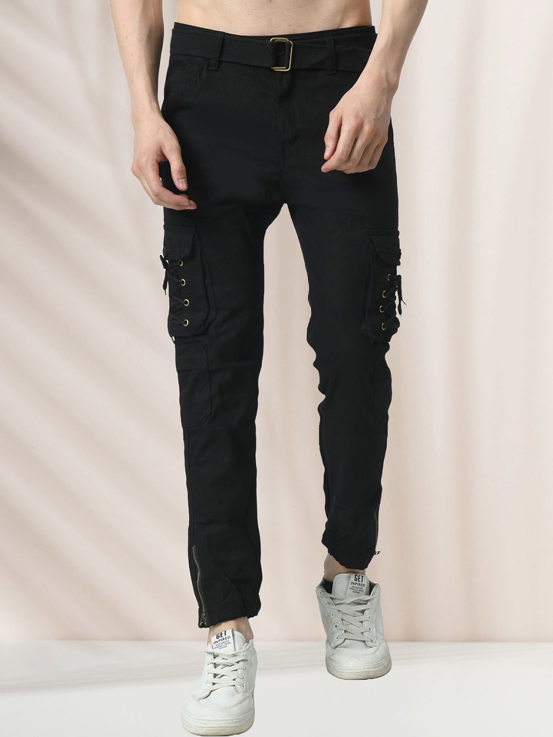 

COMFITS Men Classic Cargos Trousers, Black