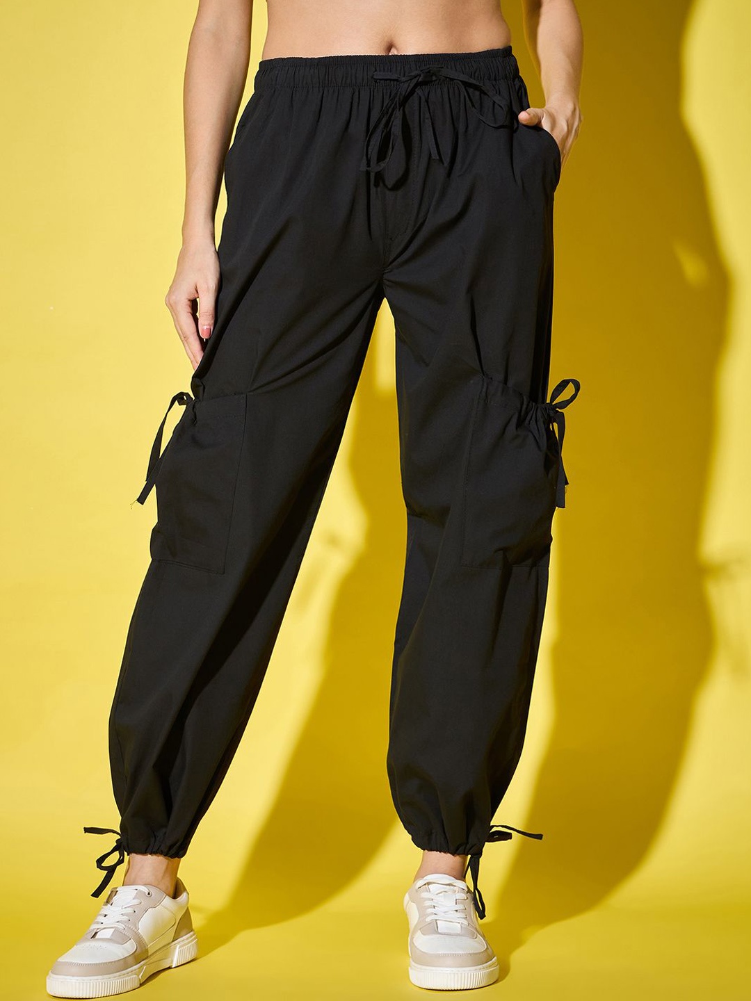 

DIMPY GARMENTS Women Relaxed High-Rise Cargos Trousers, Black