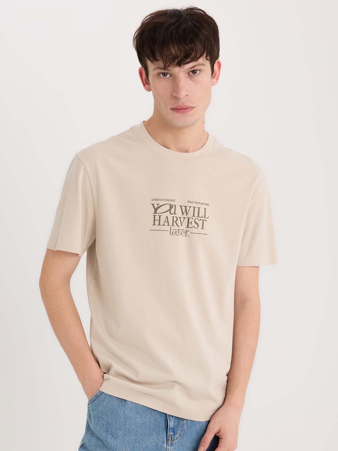 

DeFacto Men Typography Printed Applique T-shirt, Na