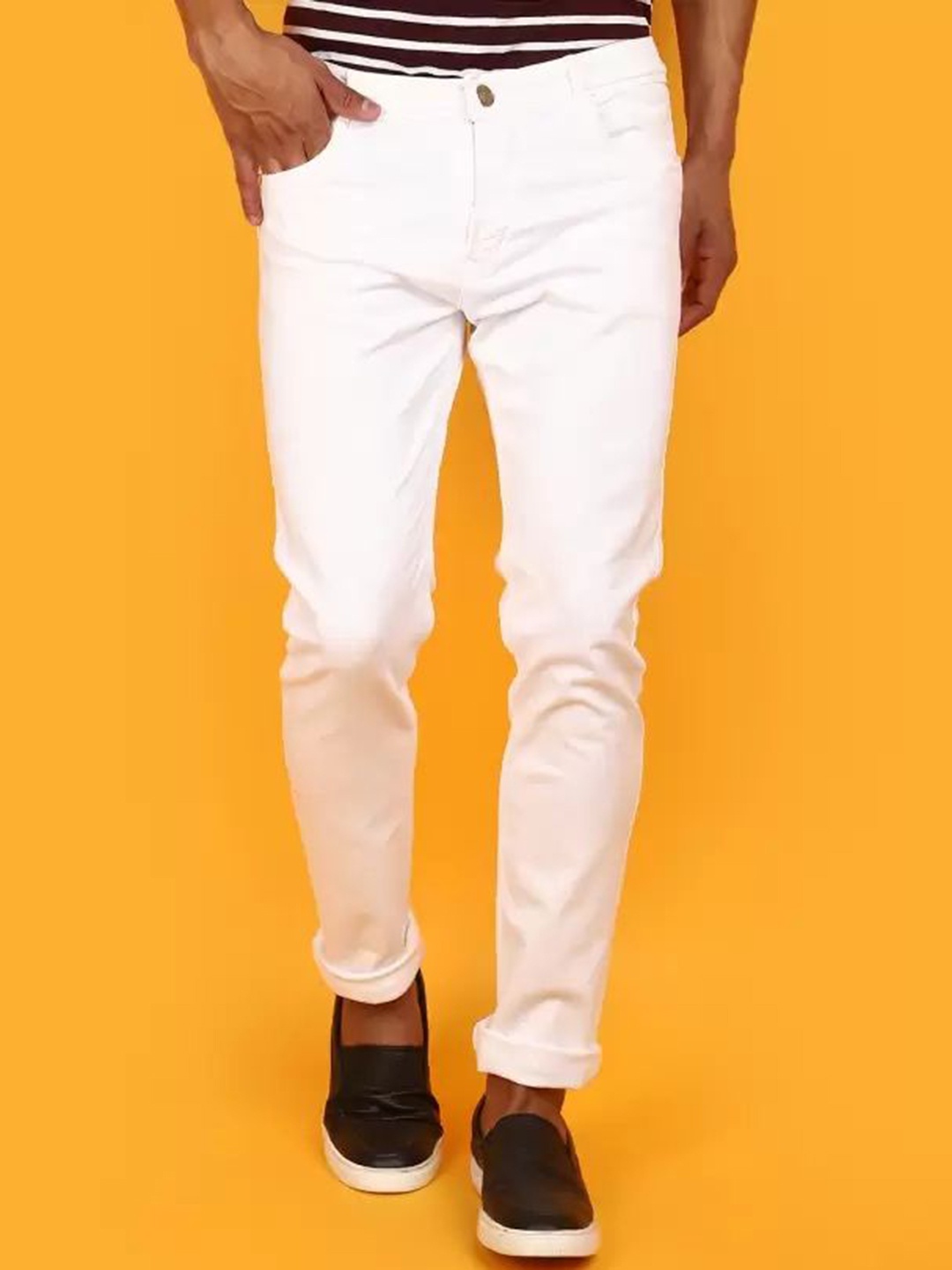 

LINARIA Men Classic Straight Fit Low Distress Jeans, White