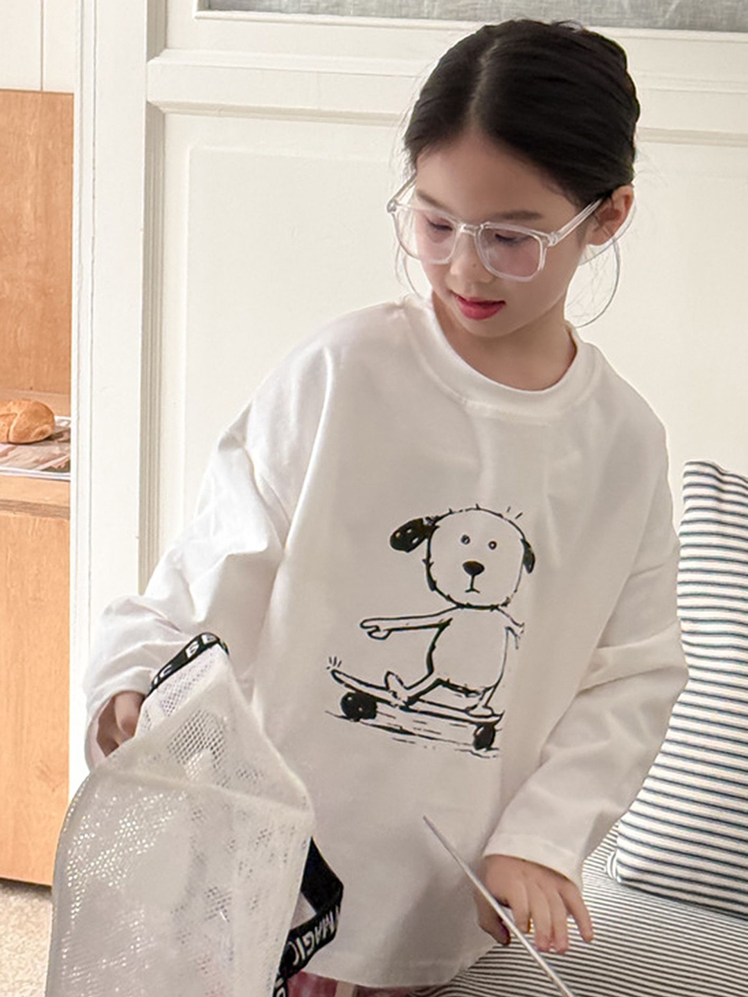 

LULU & SKY Kids Applique T-shirt, White
