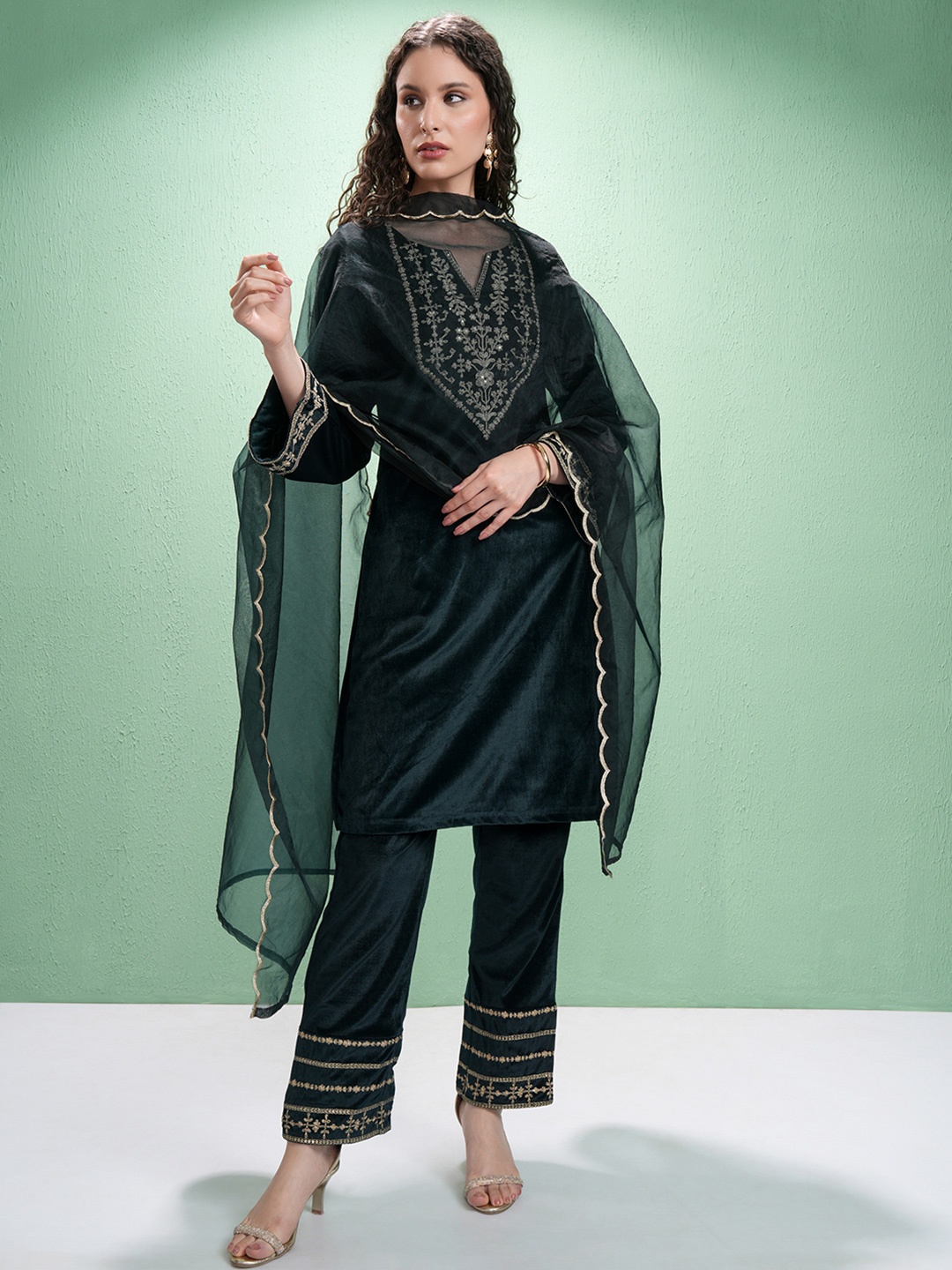 

Vishudh Women Embroidered Regular Kurta with Trousers & With Dupatta, Green