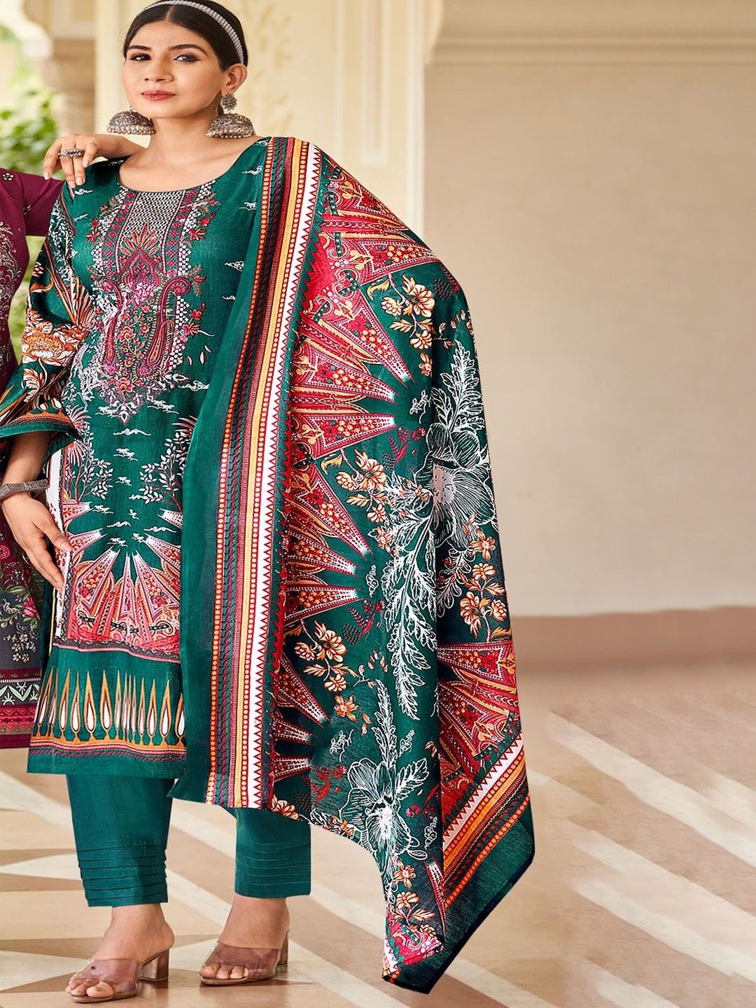 

DRAVINAM Trends Embroidered Pure Cotton Unstitched Dress Material, Green