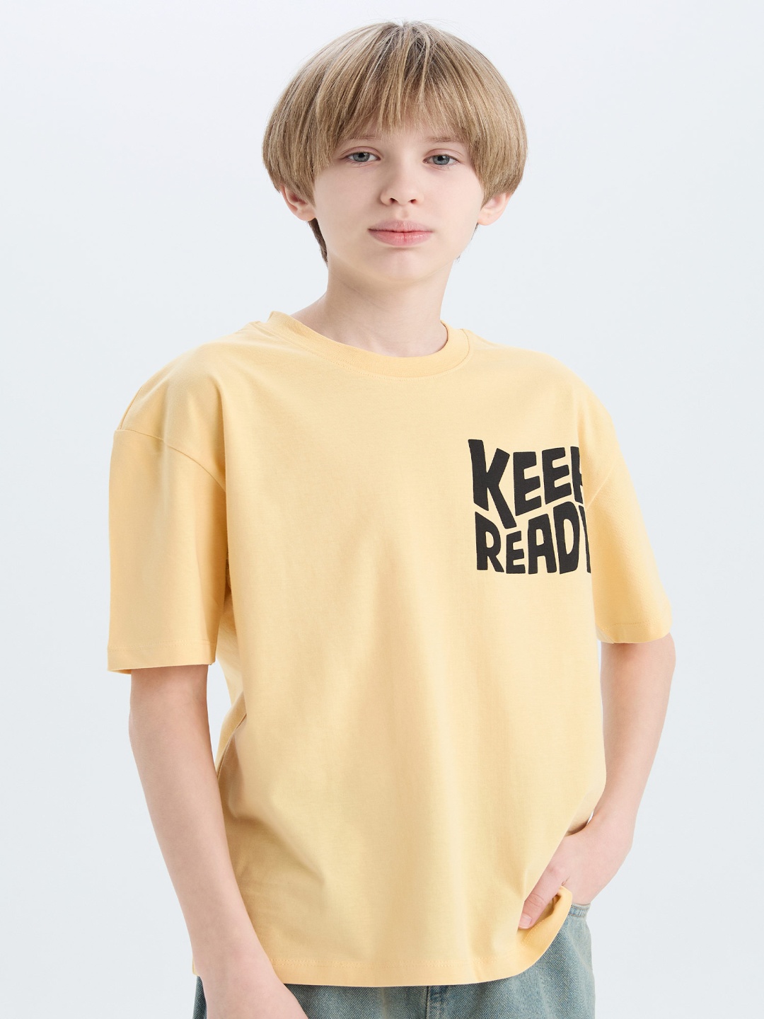 

DeFacto Boys Typography Applique T-shirt, Na