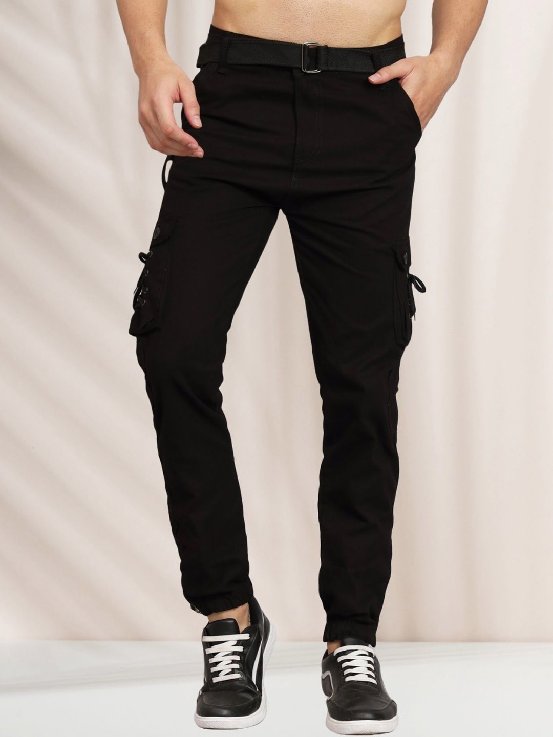 

LINARIA Men Classic Cargos Trousers, Black