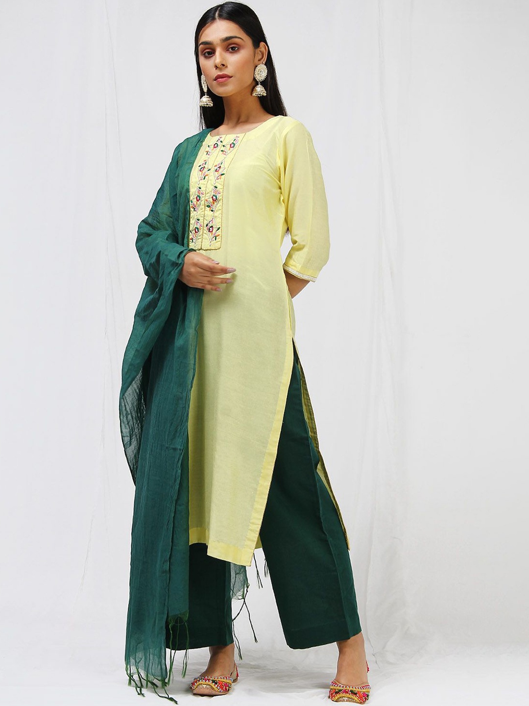 

KHUSHBOO AND PANKAJ Women Embroidered Regular Thread Work Kurta with Trousers & With Dupatta, Yellow
