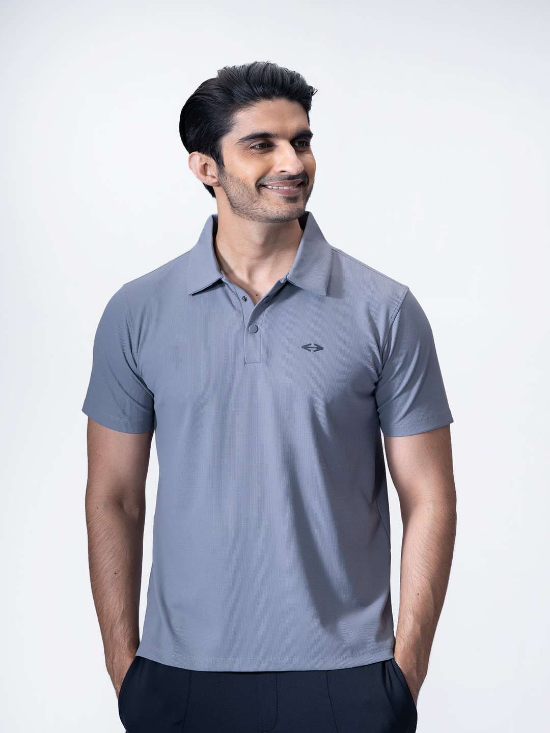 

STRCH Men Striped Henley Neck Drop-Shoulder Sleeves Anti Odour Pockets T-shirt, Green