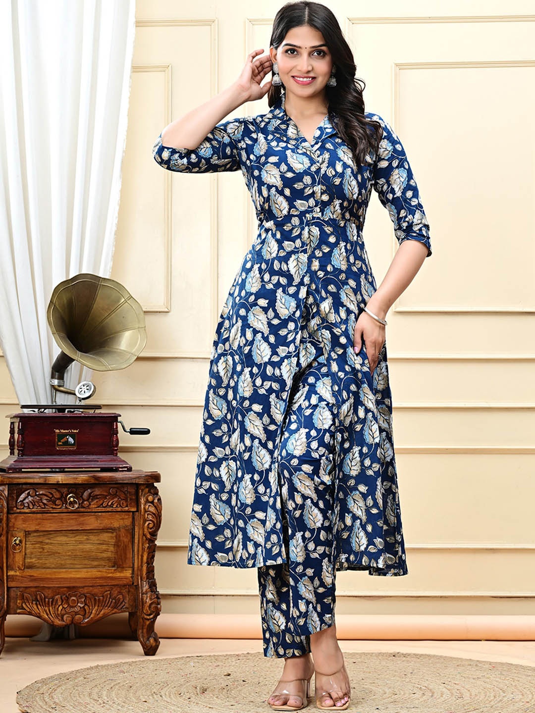 

Aarti Fashion Women Floral Printed Regular Pure Cotton Kurta with Trousers, Blue